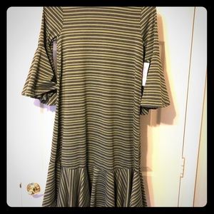 Lularoe Maurine bell sleeve ruffle hem dress